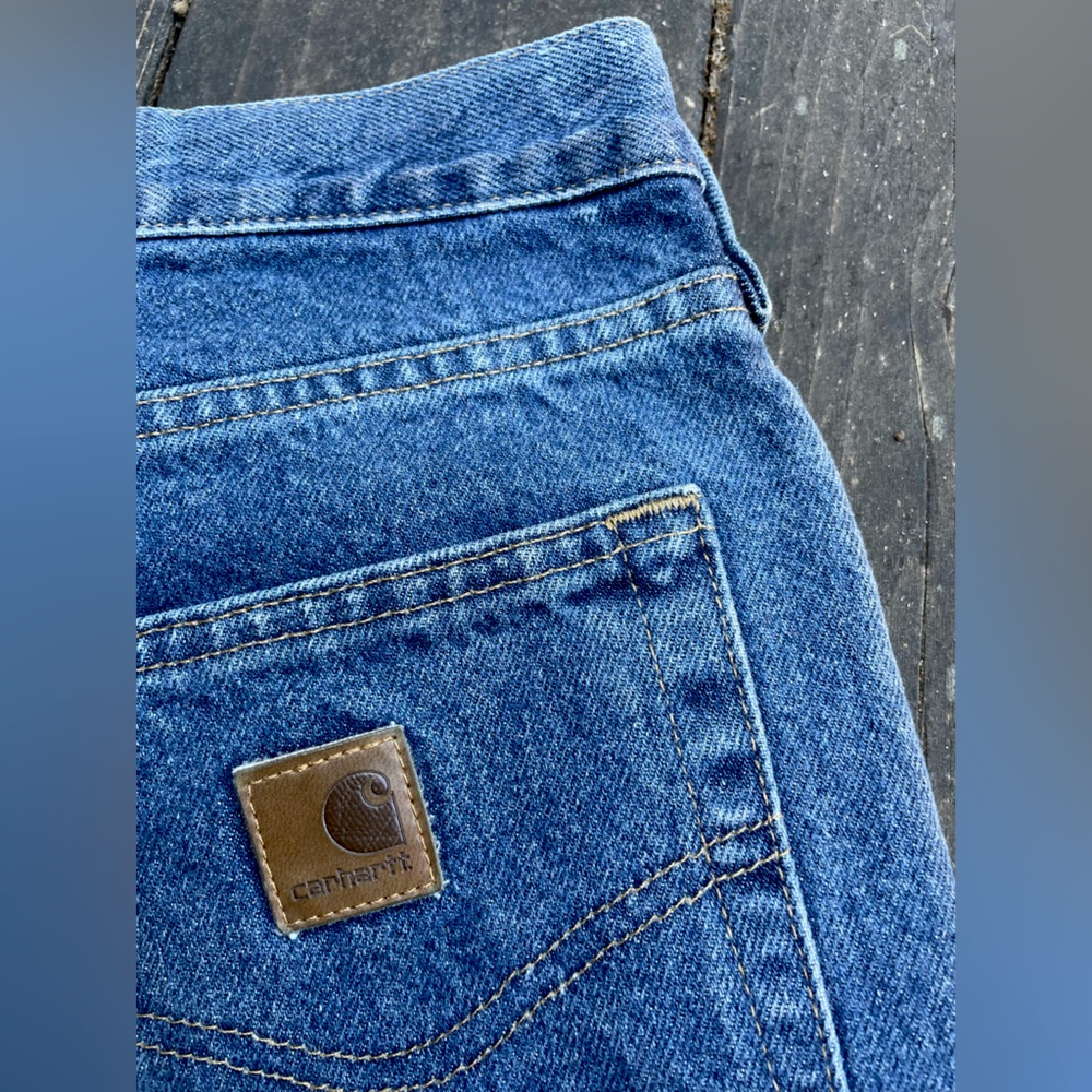 Carhartt denim jeans, excellent condition, worn a couple times. 28x30 men’s